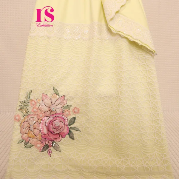 Yellow Rida With Lace Panel And Aari Work