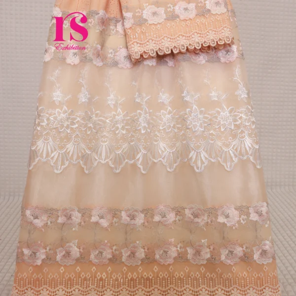 Light Peach Hakoba With Laces