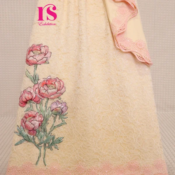 Cream Lace Peace Rida