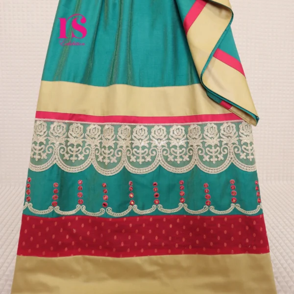 Beautifull Dual Shaded Rida With Nice Lace And Penal