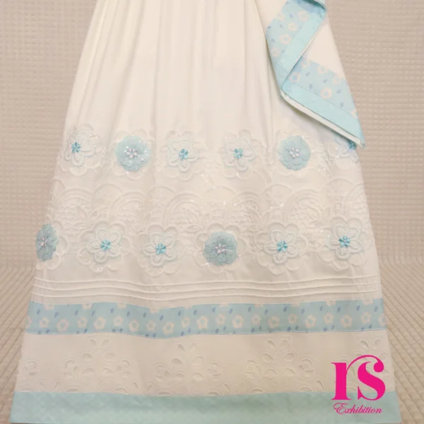 White 3D Flower Rida For Occasional Wear