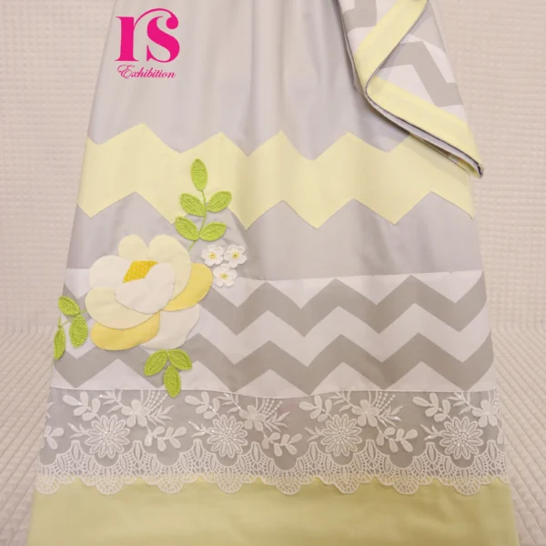 Light Grey Hand Made Flower Rida