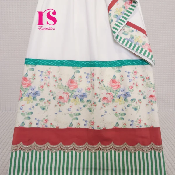 White Rida With Smart Floral Chicken Panel